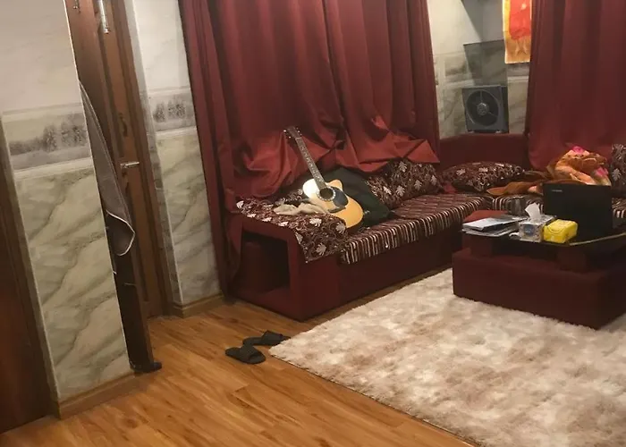 Alloggio in famiglia Your Cozy In A Vibrant Shared Apartment! *